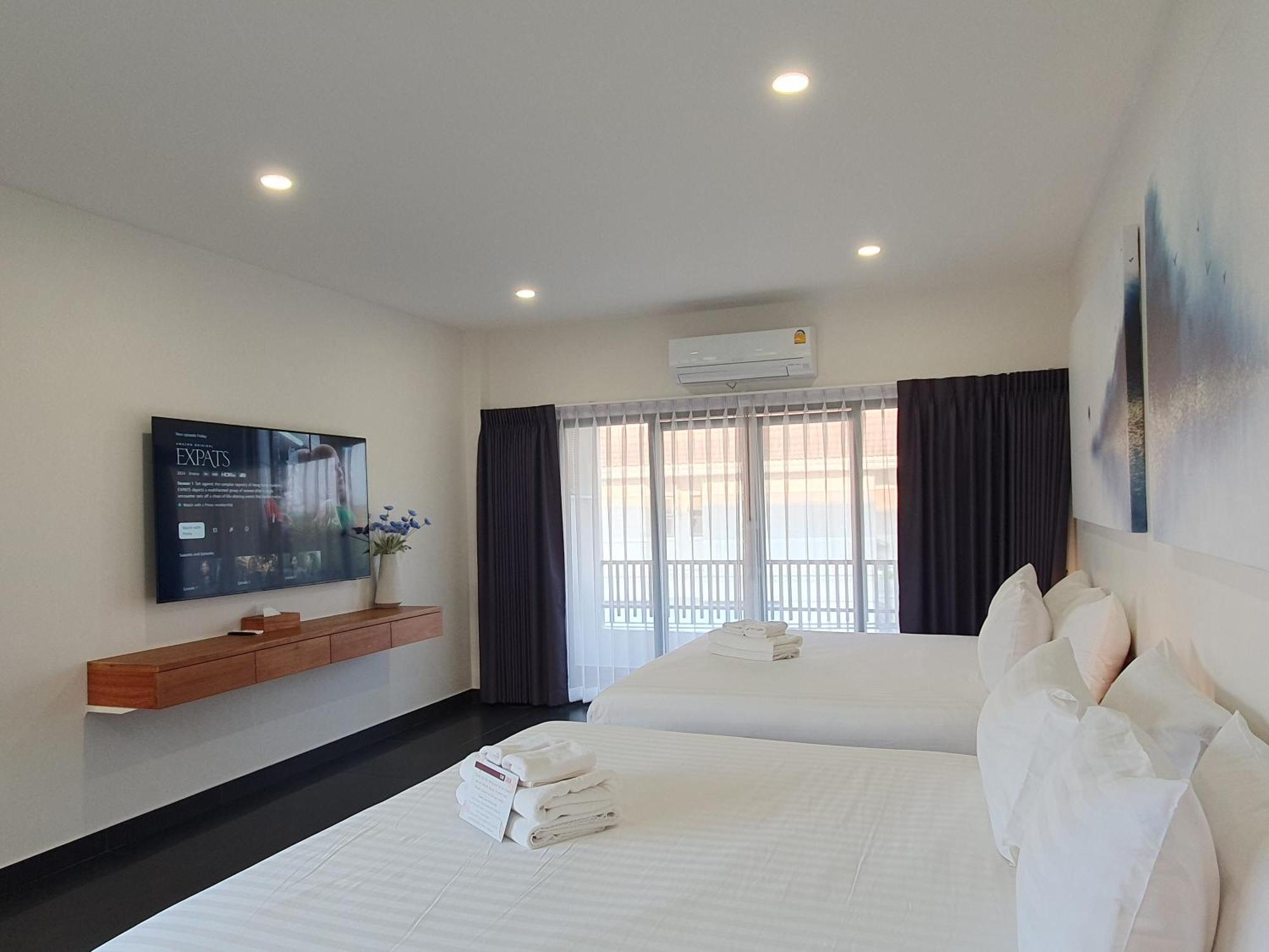 The Sila Suites - Intrawarorot Chiang Mai Extérieur photo